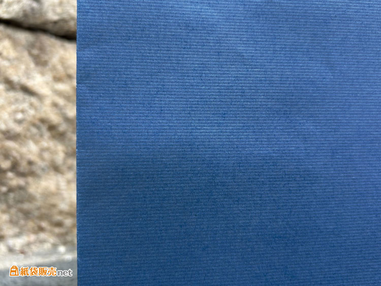 ストライプのエンボス加工