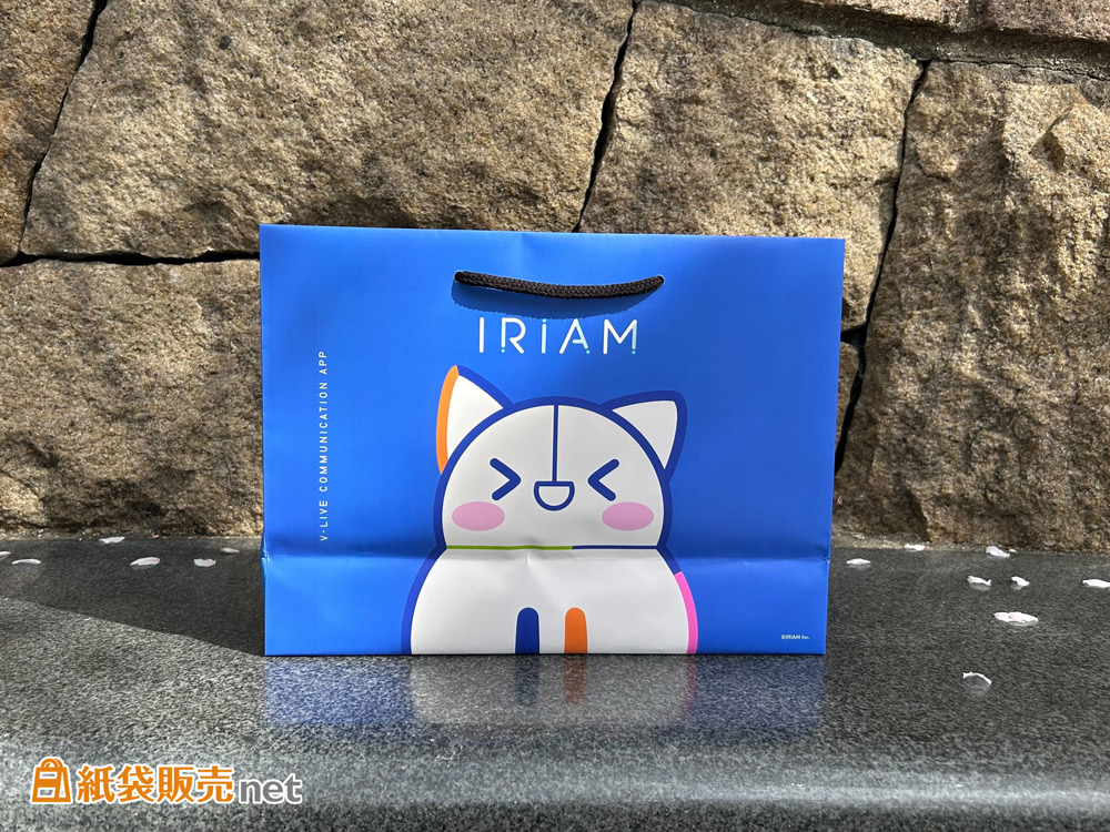 キャラクターが印象的なオリジナル紙袋