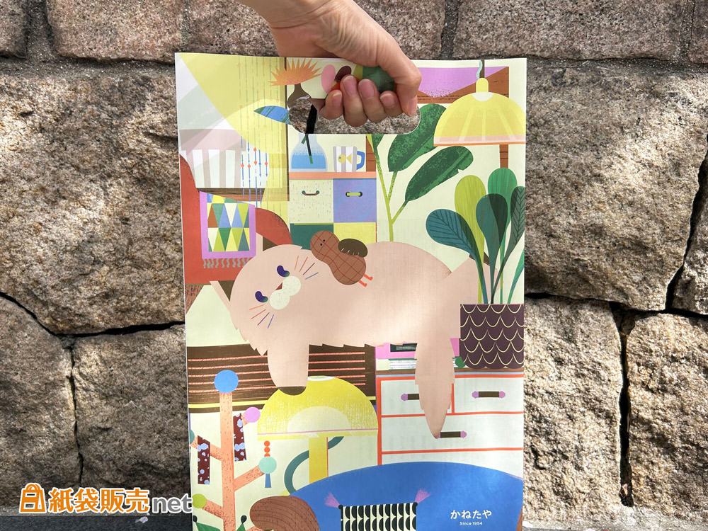 小判型手穴でスマートかつコスト効率の良い仕様のオリジナル紙袋