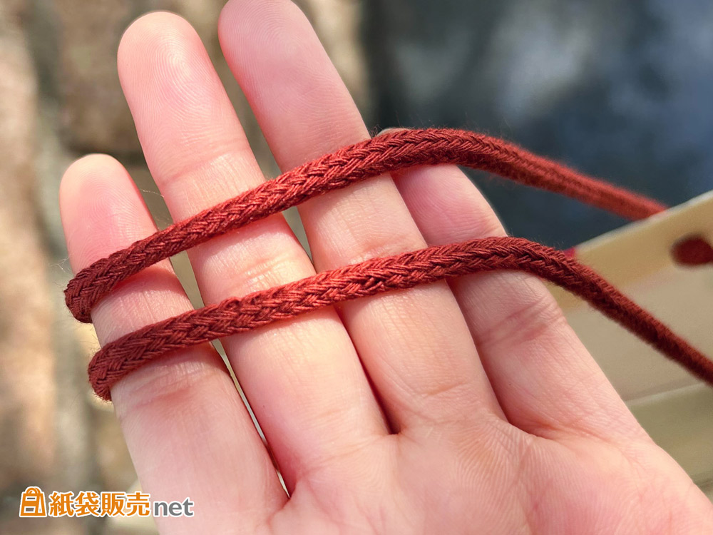 人気のアクリルスピンドル紐