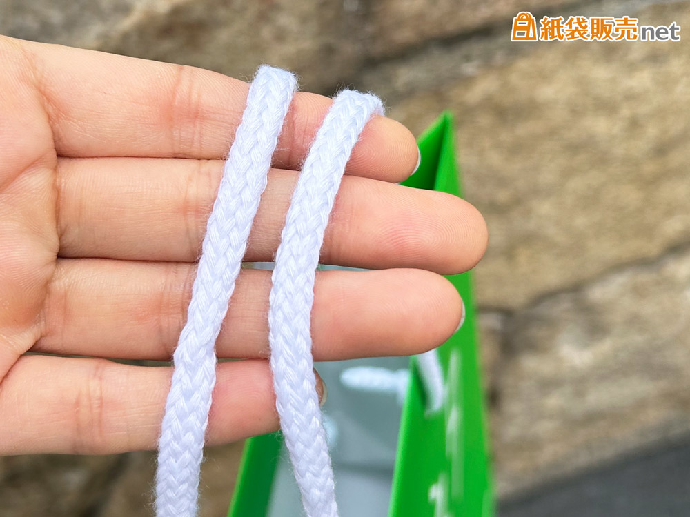 人気No.1のアクリルスピンドル紐