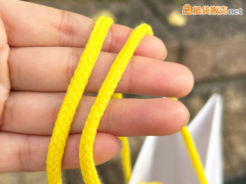 人気のアクリルスピンドル紐