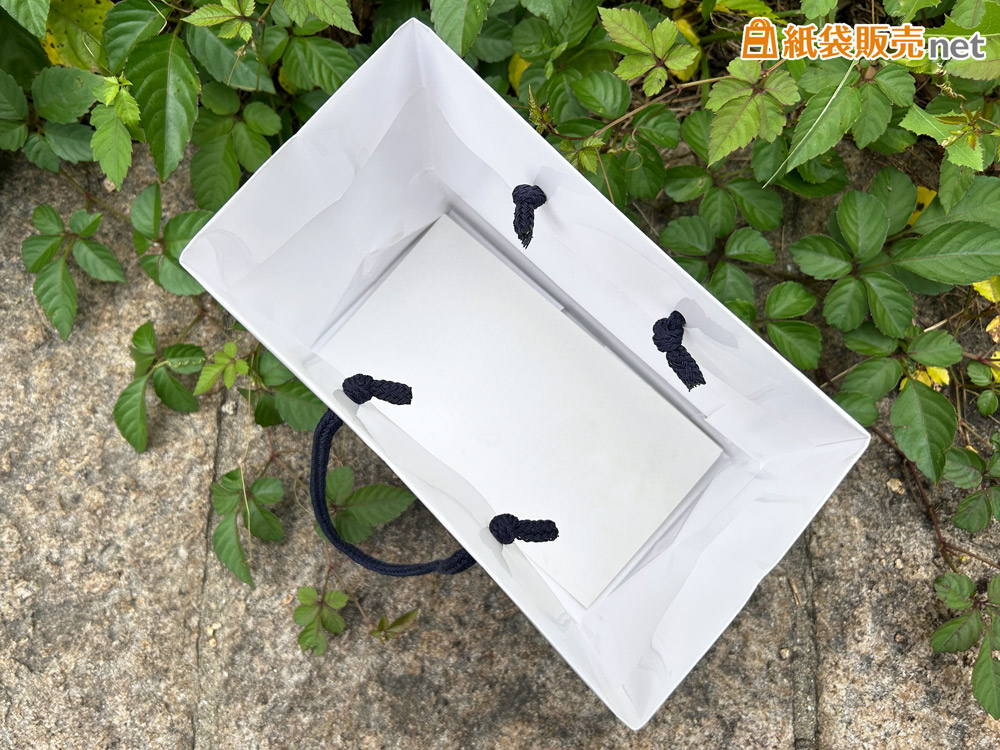 小さいのに収納力抜群！人気の「マチ広Sサイズ」